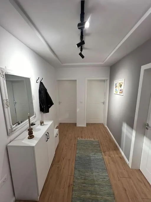 Modern Apt Near City Centre Shkodër Lejlighed