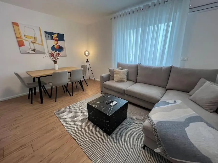 Modern Apt Near City Centre Shkoder